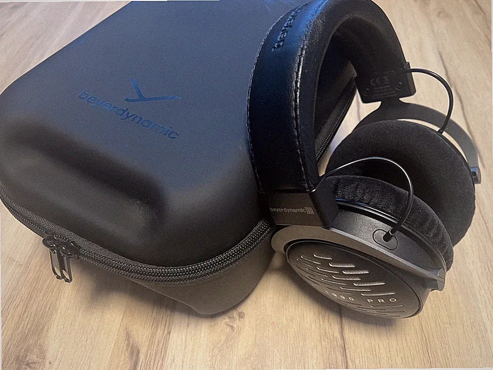 beyerdynamic DT 1990 PRO Over-Ear Kopfhörer 250 Ohm