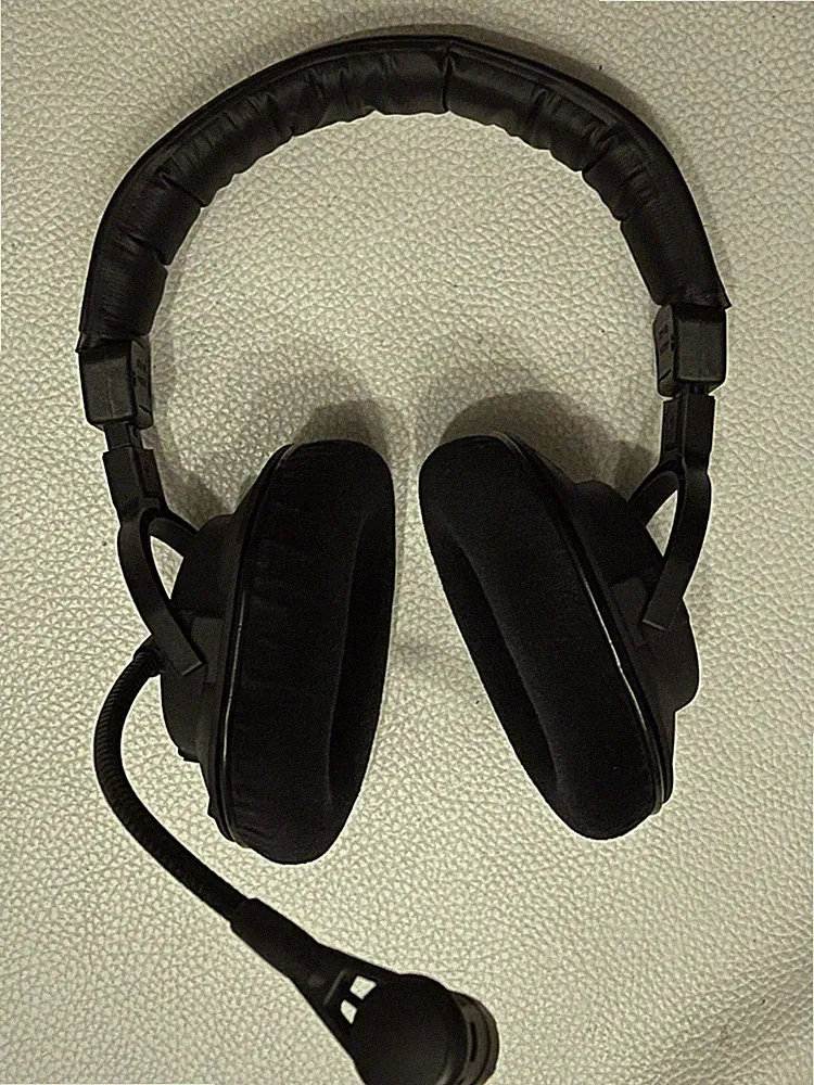Beyerdynamic DT 297, 250 Ohm, Rundfunk Broadcast Headset, Kopfhörer mit Mikrofon