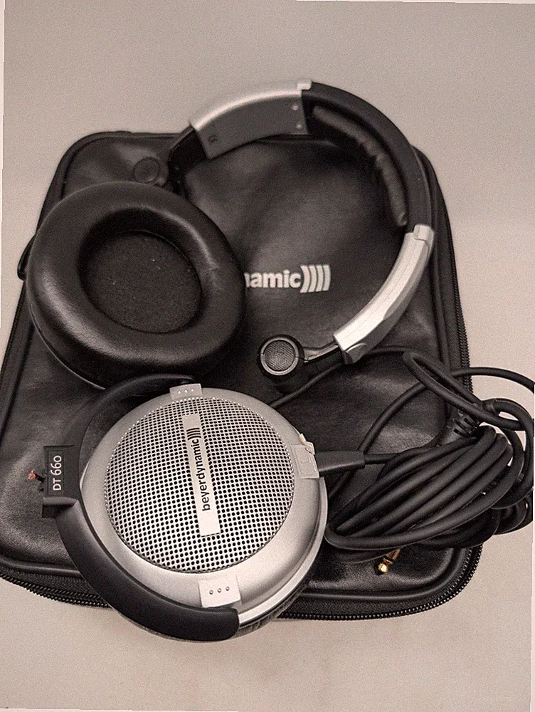 Beyerdynamic DT 660 Kopfhörer in Tasche - defekt!!!
