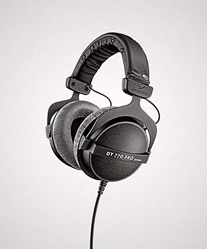 Beyerdynamic DT 770 PRO 250Ω geschlossener Monitor-Kopfhörer mit 2 Jahren
