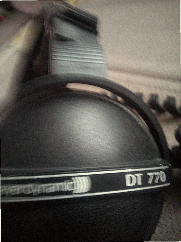 beyerdynamic DT 770 PRO 32 Ohm Ohrumschließender Kopfhörer - Schwarz