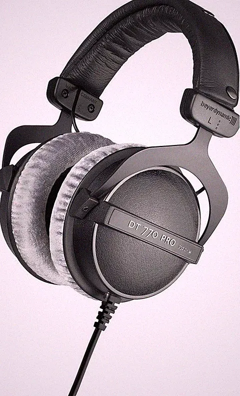 Beyerdynamic DT 770 Pro 80 Ohm Kopfhörer schwarz 3,5/6,3 mm Kabel Studio