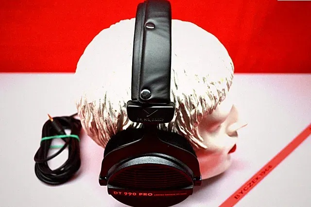 Beyerdynamic DT - 990 PRO Limited Edition Stereo Bügelkopfhörer 80 Ohm.