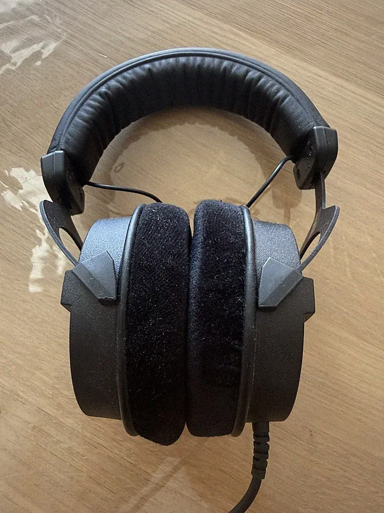 beyerdynamic DT 990 PRO Over-Ear kabelgebunden 80 Ohm Limited Edition