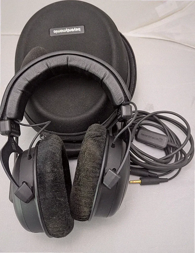 Beyerdynamic MMX 300 Gaming Headset #SOP 946 M8