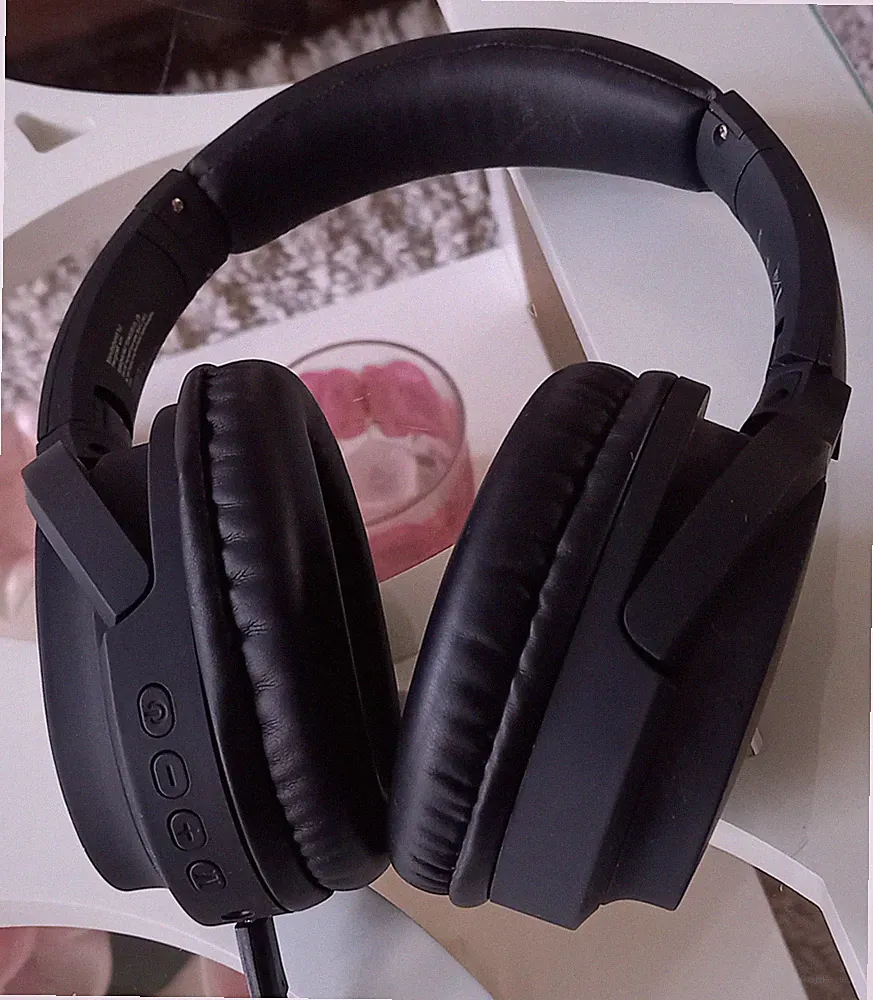 Bluetooth Kopfhörer Over Ear Havit SK - i62 schwarz ohne Karton wie neu