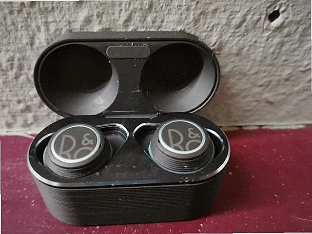 Bose B&O Beoplay E8 Sport Black Bluetooth In-Ear-Kopfhörer Touch Control