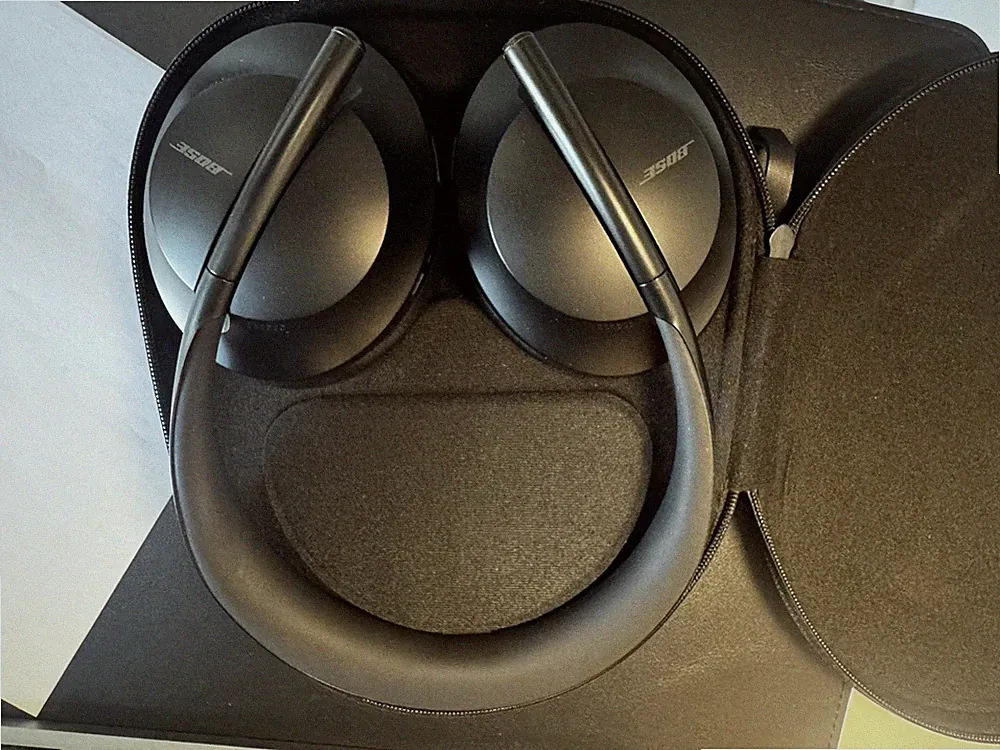 Bose Noise Cancelling 700 Over Ear Bluetooth Kopfhörer Schwarz wie neu