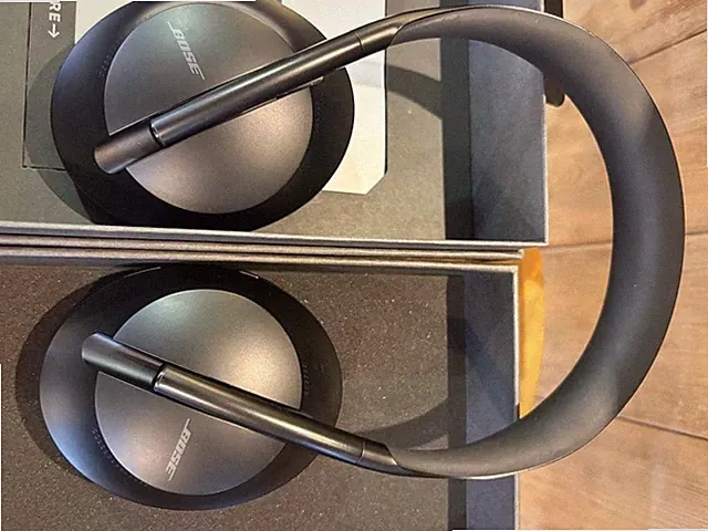 Bose Noise Cancelling Headphones 700 Wireless Over-Ear Bluetooth Schwarz...