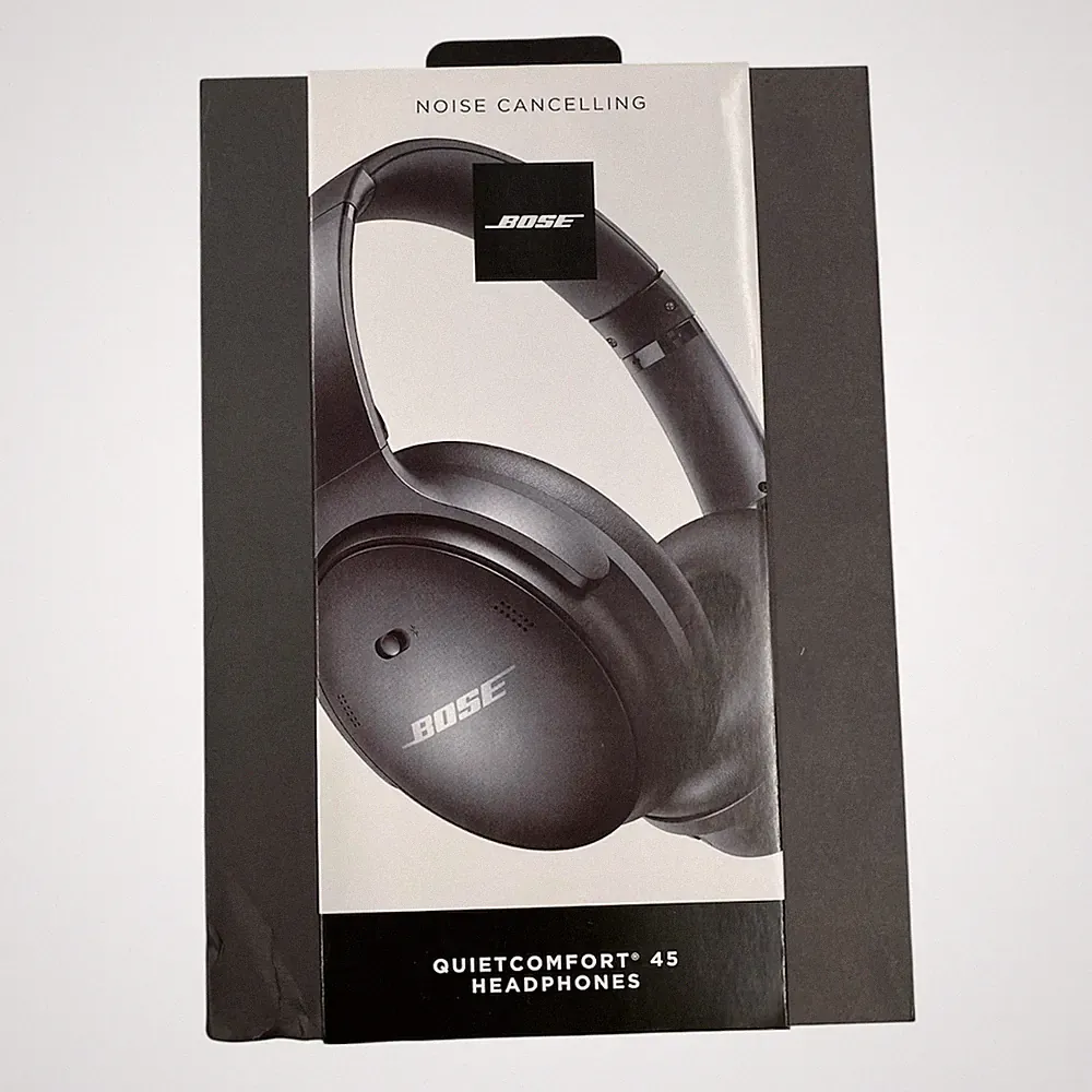 BOSE NOISE CANCELLING- QuietComfort 45 kabellose Kopfhörer | NEU