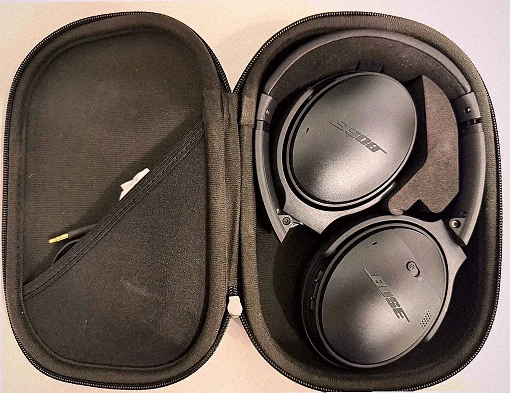 Bose QuietComfort 35 II Over-Ear Kopfhörer Kopfbügel Schwarz mit Etui