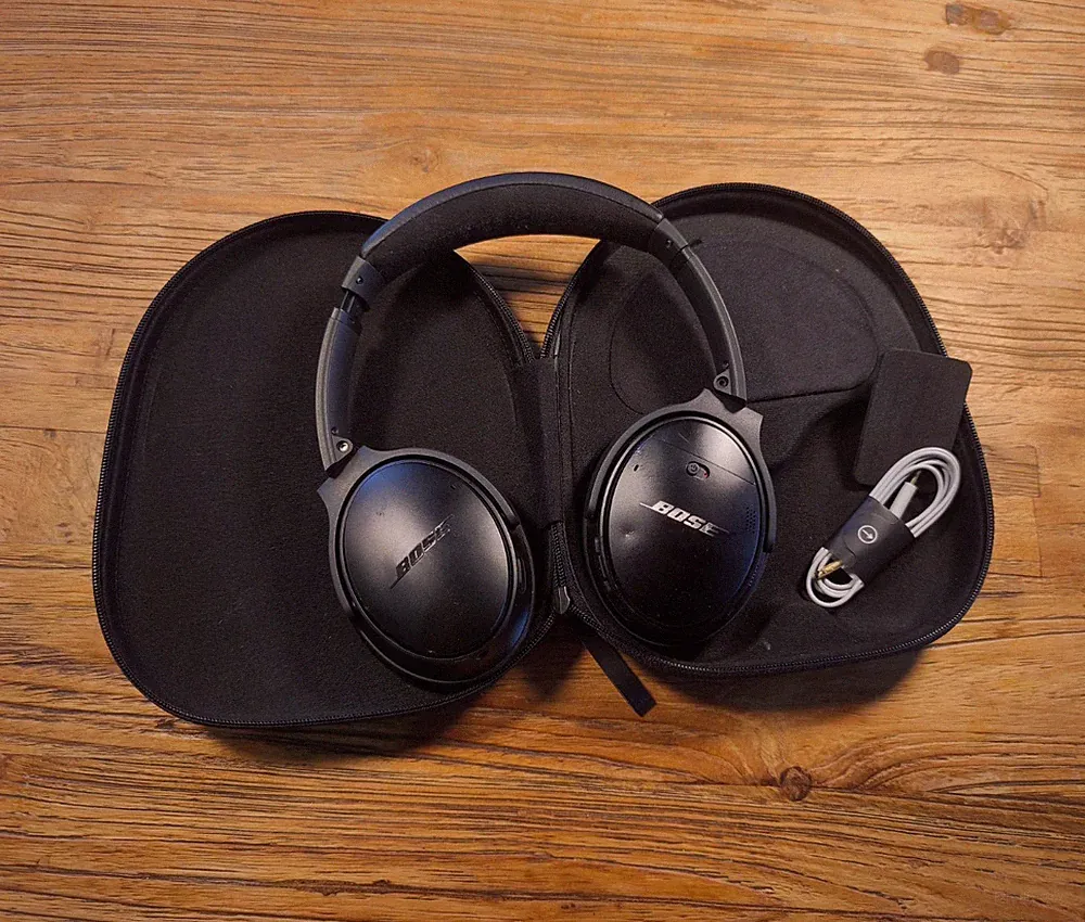 Bose QuietComfort 35 II Over-Ear Kopfhörer Schwarz Bluetooth 2,5mm Etui