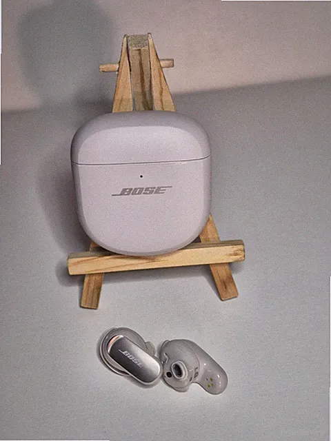 Bose QuietComfort Ultra Earbuds – White Smoke – Top Zustand (Modell 441408)