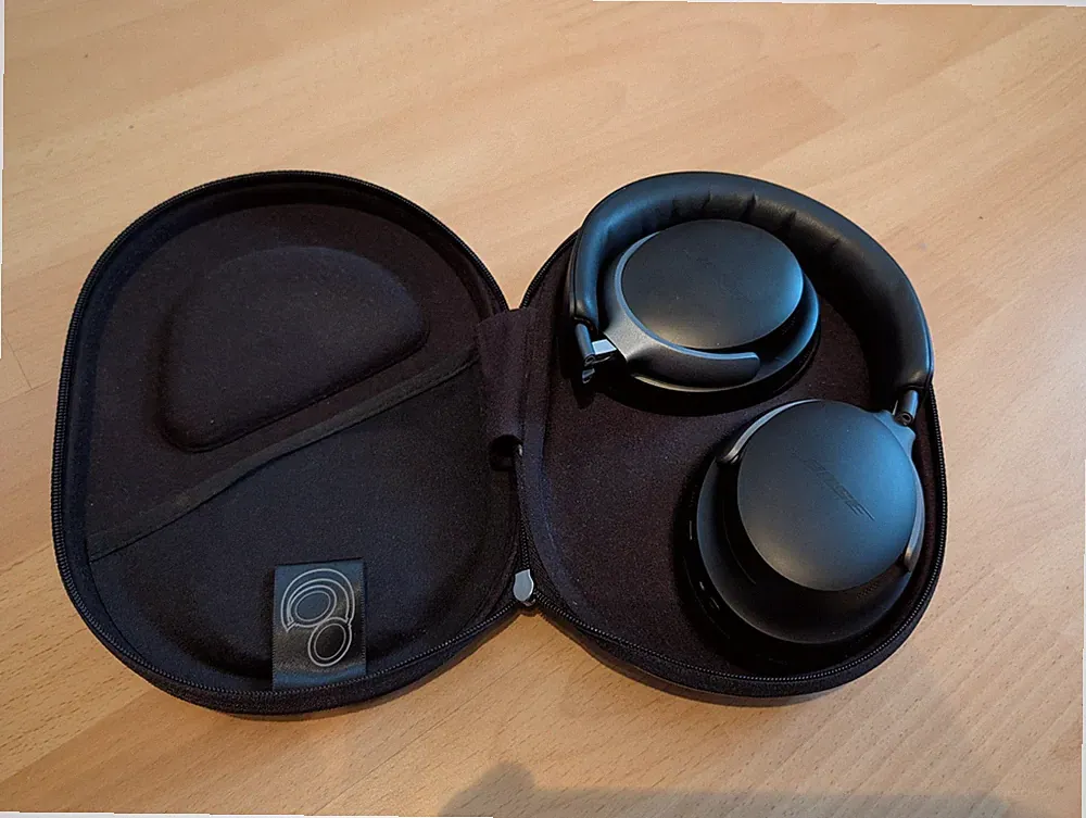 BOSE QuietComfort Ultra Wireless Noise-Cancelling Kopfhörer Schwarz