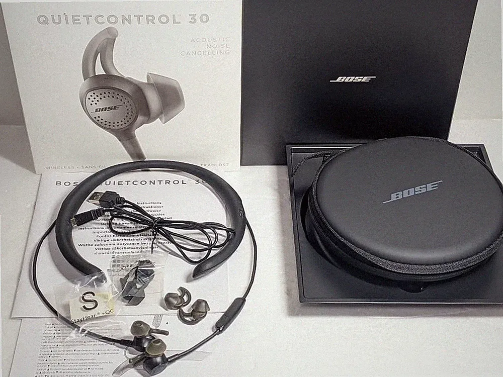 Bose QuietControl 30 QC30 Wireless Bluetooth Earbuds Noise Cancelling Schwarz