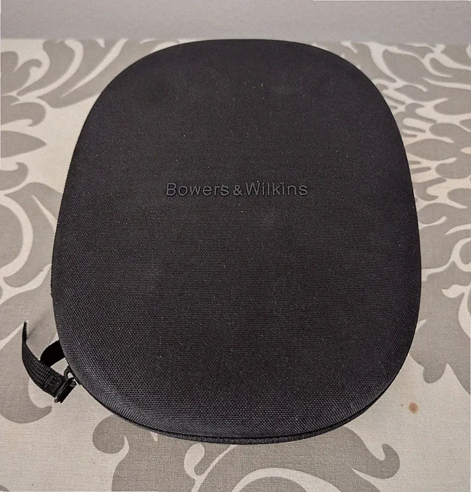 Bowers & Wilkins PX7 s2 On-Ear Bluetooth Kopfhörer Schwarz inkl. Hartschalenetui
