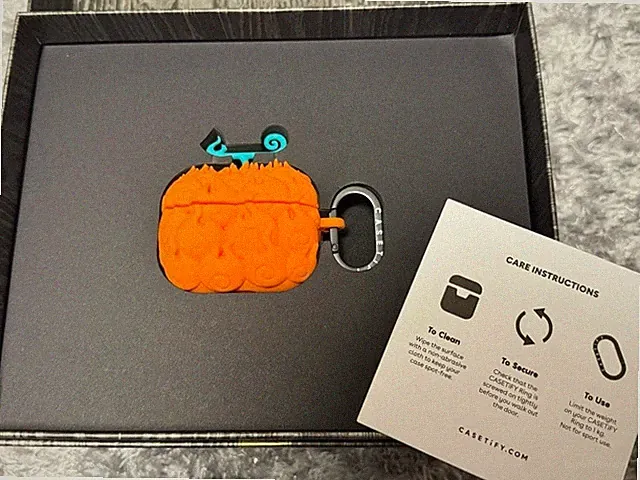 CASETiFY One Piece Flame Flame Fruit AirPods Pro 2 Hülle Silikon aus Japan