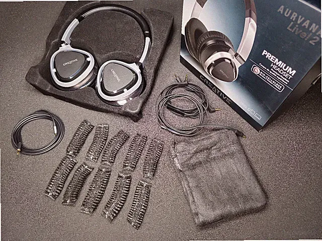 Creative Aurvana Live!2 (Schwarz), 10 Hz – 30 kHz, 32 Ω – WIE NEU + OVP + EXTRAS