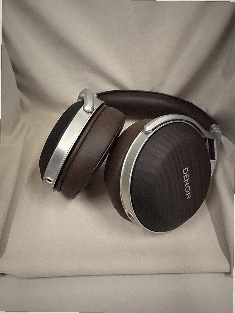 Denon AH-D7200 Over-Ear Kabelgebunden Kopfhörer Braun Hi-Res Dynamic Ohne BOX