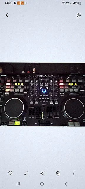 DENON DN-MC6000 4-Kanal DJ-Controller mit 2 Mikrofoneingängen und...