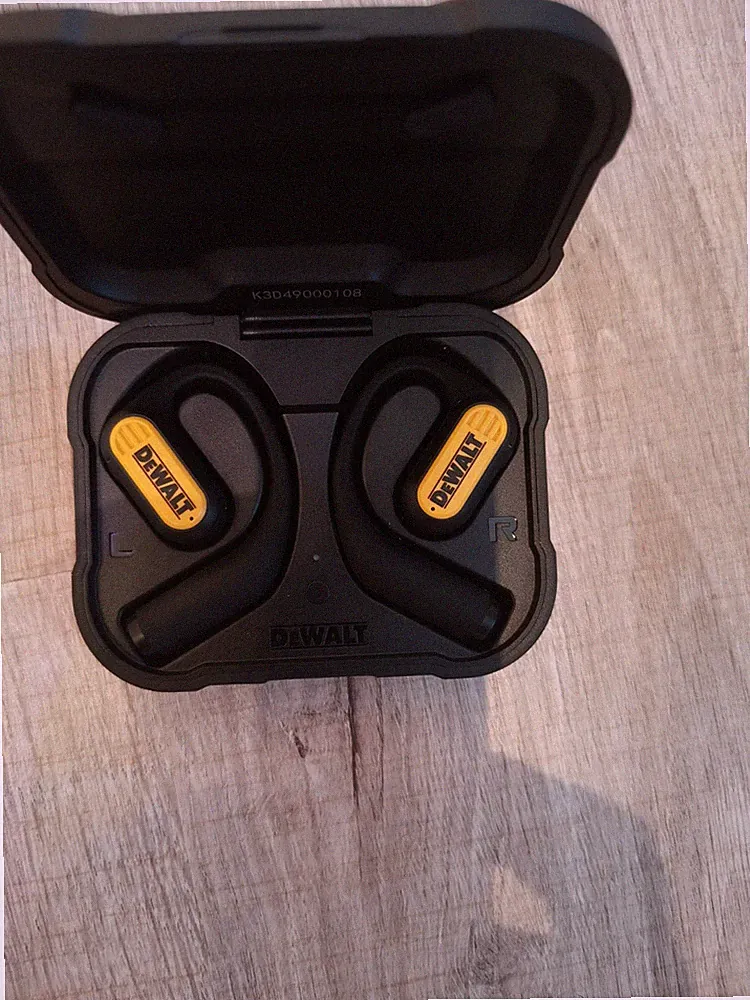 DEWALT Heavy Duty Open Ear