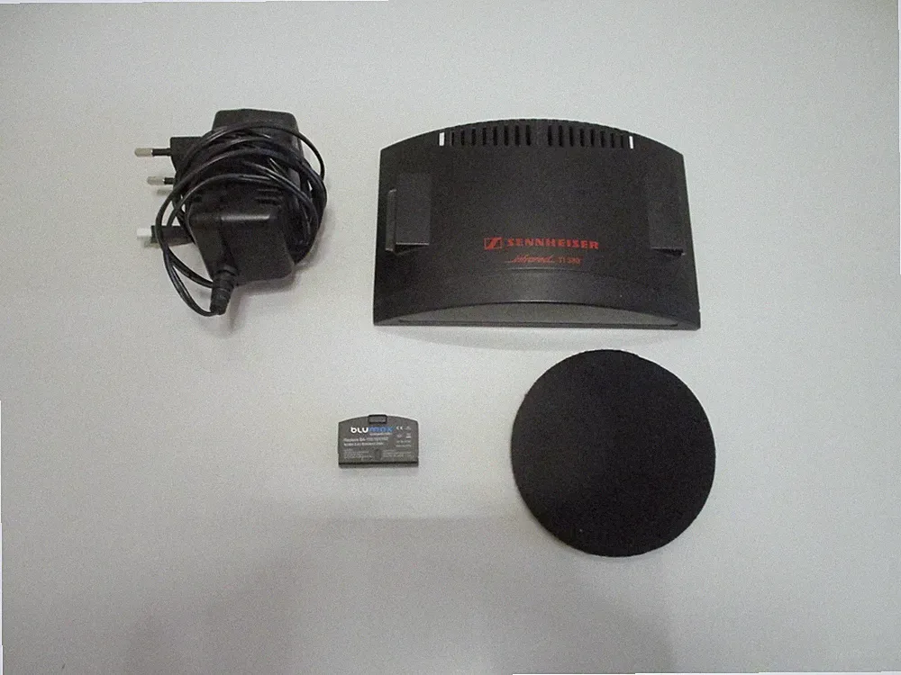 Ersatzteile Sennheiser IS380m. Ladestation Anschlußkabel Batterie Ersatzpolster