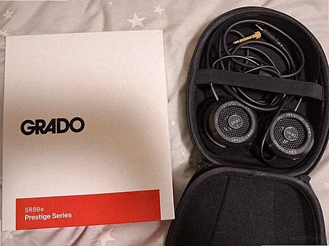 GRADO SR80e Prestige Serie Kopfhörer mit offener Rückseite und Box Tragetasch...