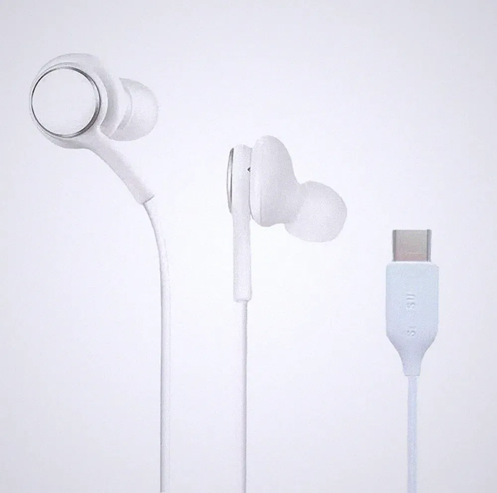 Gummi Stöpsel USB-C Kopfhörer - für iOS für Samsung / Android usw. -Weiß - NEU