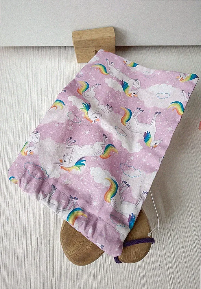 Handmade Tasche für Kopfhörer Schulanfang Einhorn Kordelzugbeutel