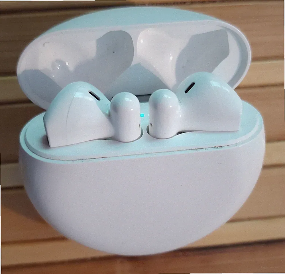 Huawei FreeBuds 3 True Wireless Bluetooth In-Ear-Kopfhörer weiß mit Ladecase