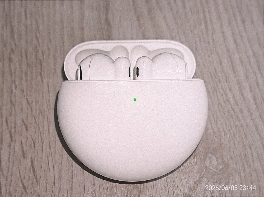 Huawei FreeBuds 4 In-Ear Kopfhörer mit Ladebox - Ceramic White