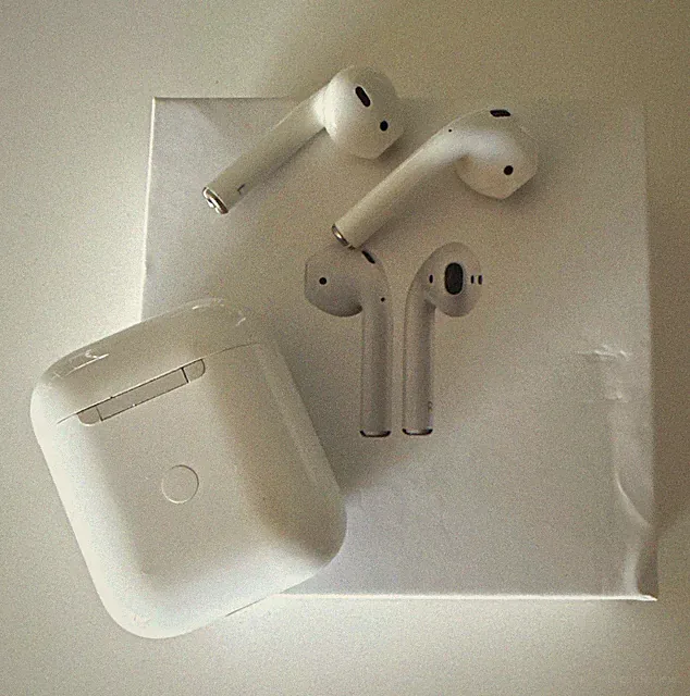 i9000 Pro TWS In-Ear-Kopfhörer Bluetooth mit Ladecase, Weiß, In-Ear-Detektor