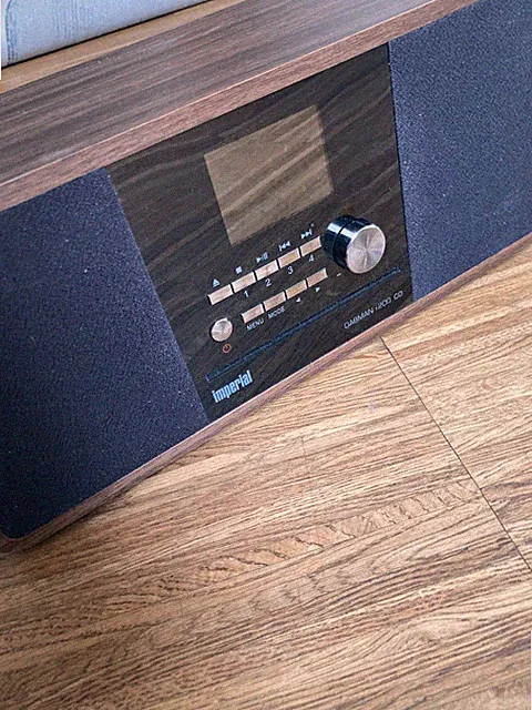 Imperial DABMAN i200 CD in Holzoptik Internet Radio mit Bluetooth Funktion