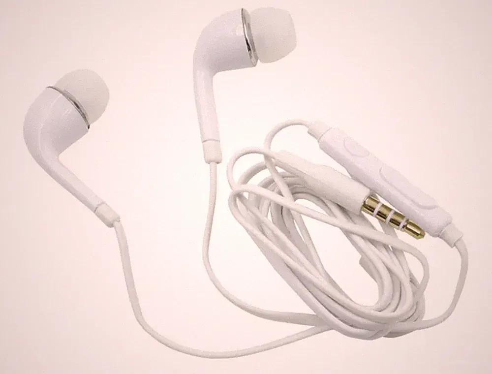 In-Ear Kopfhörer 3,5mm Anschluss- Headphone - Earphone- Gummi Stöpsel NEU