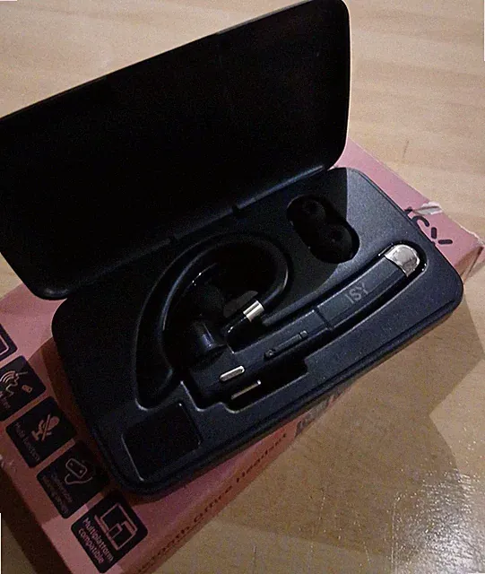 ISY IBO-3000 In-ear Headset Schwarz Kopfhörer Headset Bluetooth True wireless