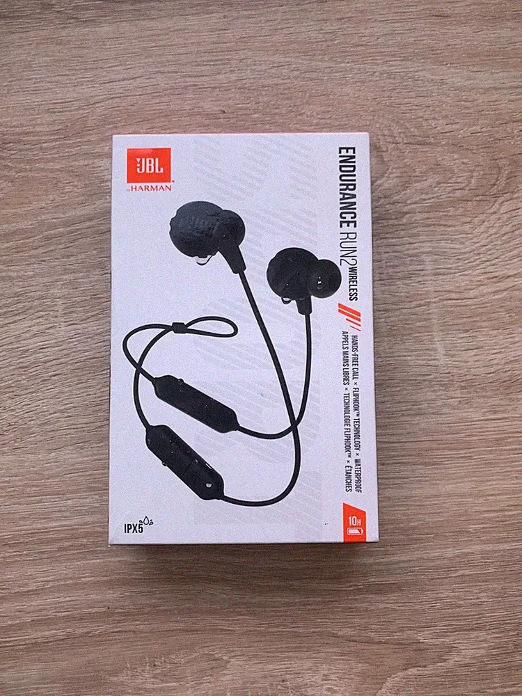 JBL Endurance Run 2 – Schweißresistenter In-Ear-Sport-Kopfhörer in Schwarz