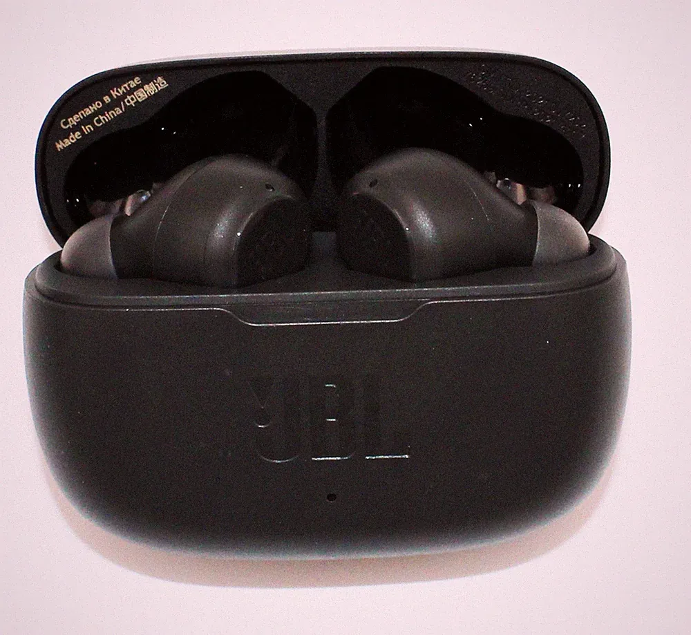 JBL In-Ear-Kopfhörer 200TWS Bluetooth Wireless schwarz