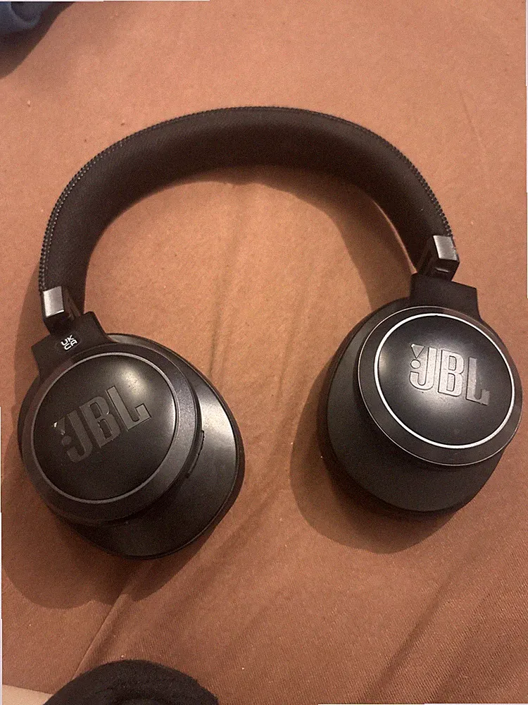 JBL Live 660NC Kabelloser Over-Ear Kopfhörer - Schwarz