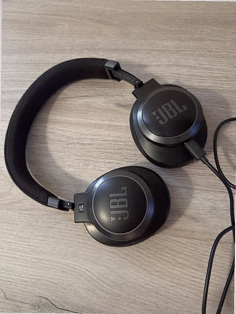 JBL On-Ear Kopfhörer kabelgebunden, 3,5 mm Anschluss, Schwarz