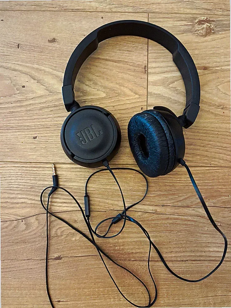 JBL On-Ear Kopfhörer mit Kabel, 3,5 mm Anschluss, Schwarz, Kopfbügel