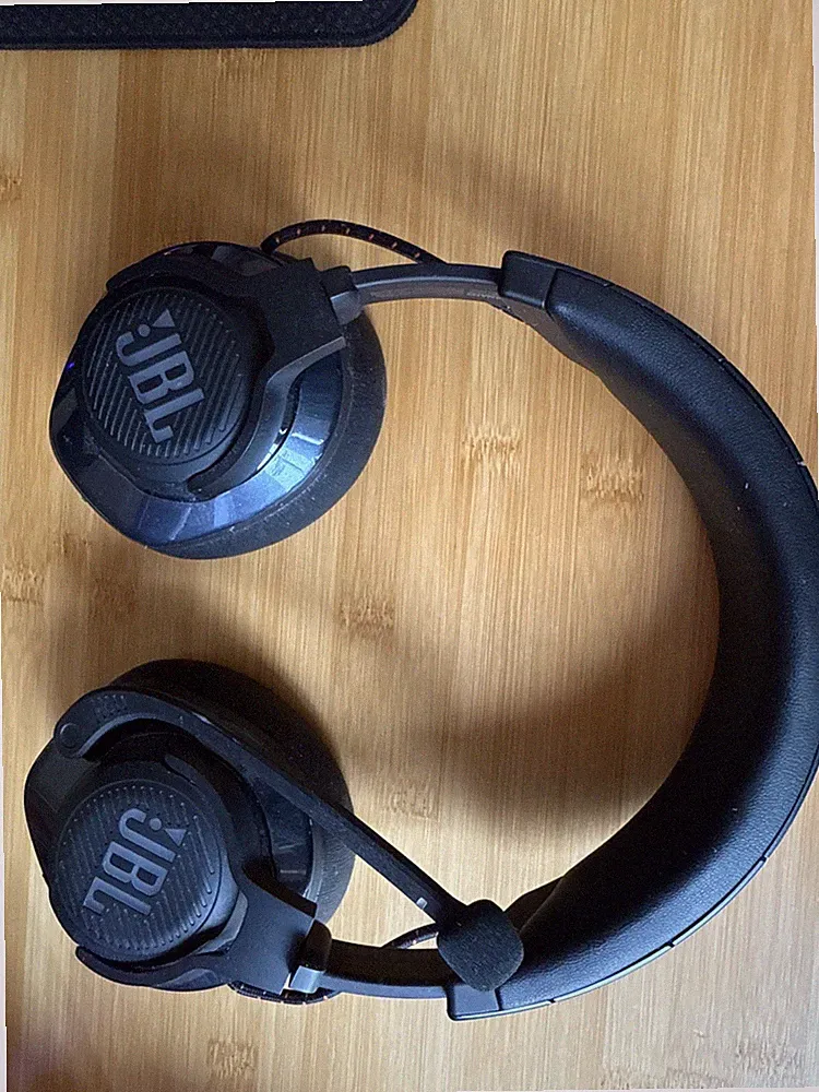 JBL Quantum 610 Wireless Over-Ear Gaming Kopfhörer