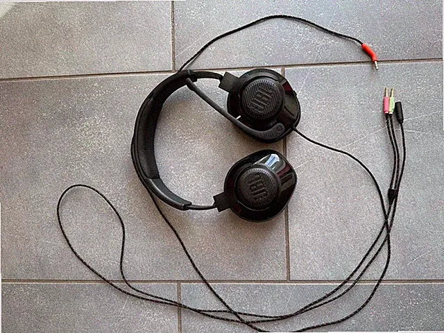 JBL Quantum Gaming Kopfhörer Kabelgebunden Schwarz Headset Mikrofon PC