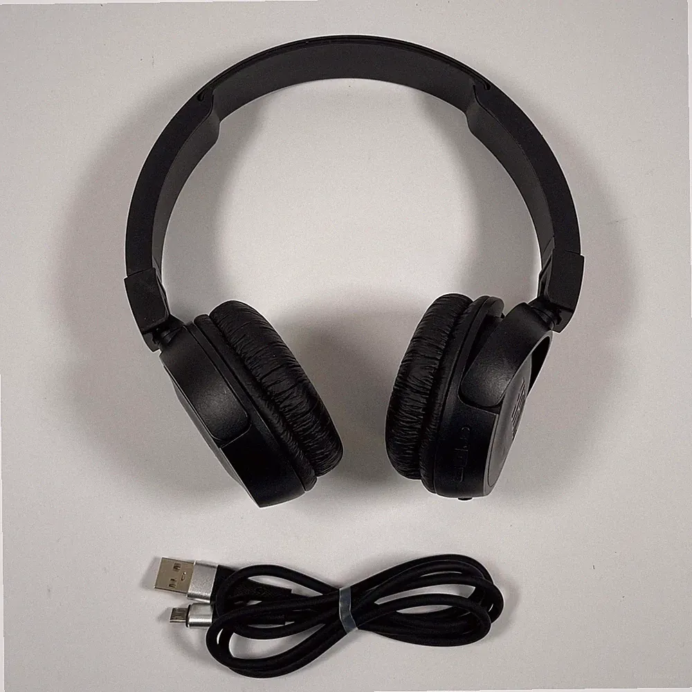 JBL T450BT Kabellose On-Ear-Kopfhörer mit integrierter Fernbedienung und Mikr...