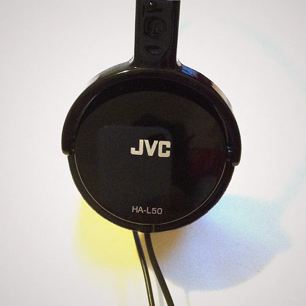 JVC HA-L50 extraleichter On-Ear Kopfhörer - Schwarz