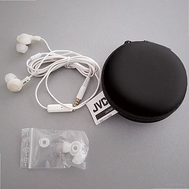 JVC In Ear Kopfhörer Headset Headphone toller Bass Beats Weiss Hardcase schwarz