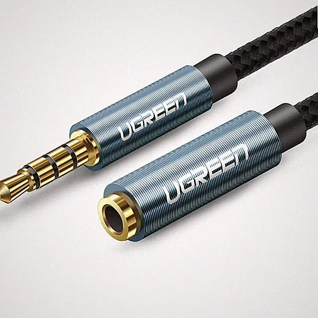 Kabel/Adapter Ugreen AUX 3,5mm mini jack 2m Blau Schnellladenkabel Datenkabel