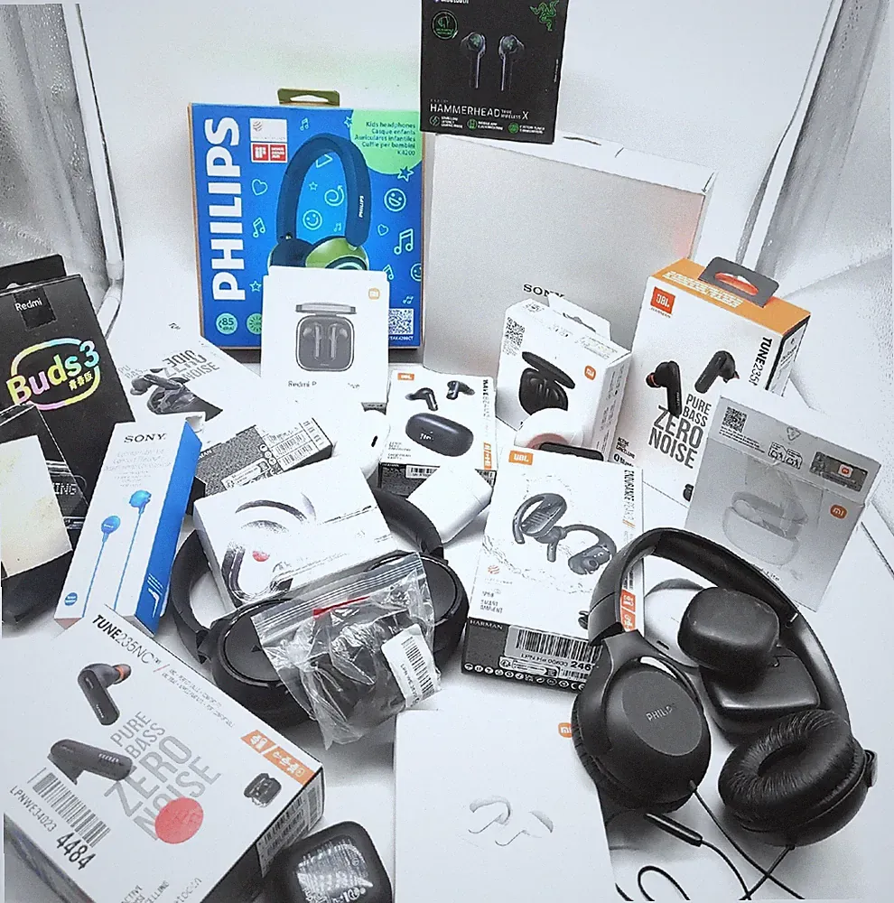 Karton Kopfhörer Defekt In-Ear Headset Markenware für Bastler 1473 € Gesamtwert