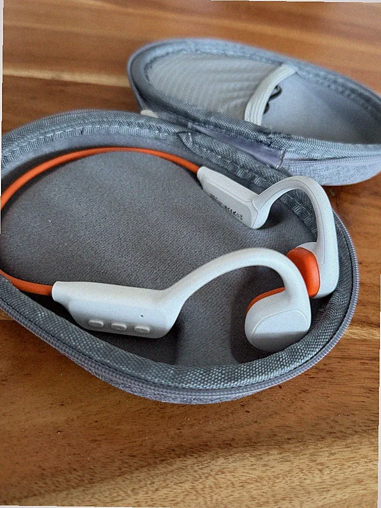 Knochenschall Headsets Bluetooth Ohrbügel Kopfhörer IPX8 Wasserdicht MP3 32GB