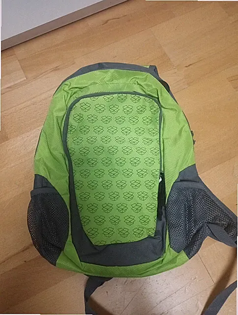 Kompakter Amazon Funktions Rucksack mit Kopfhörer Ausgang Neu Grün/Grau