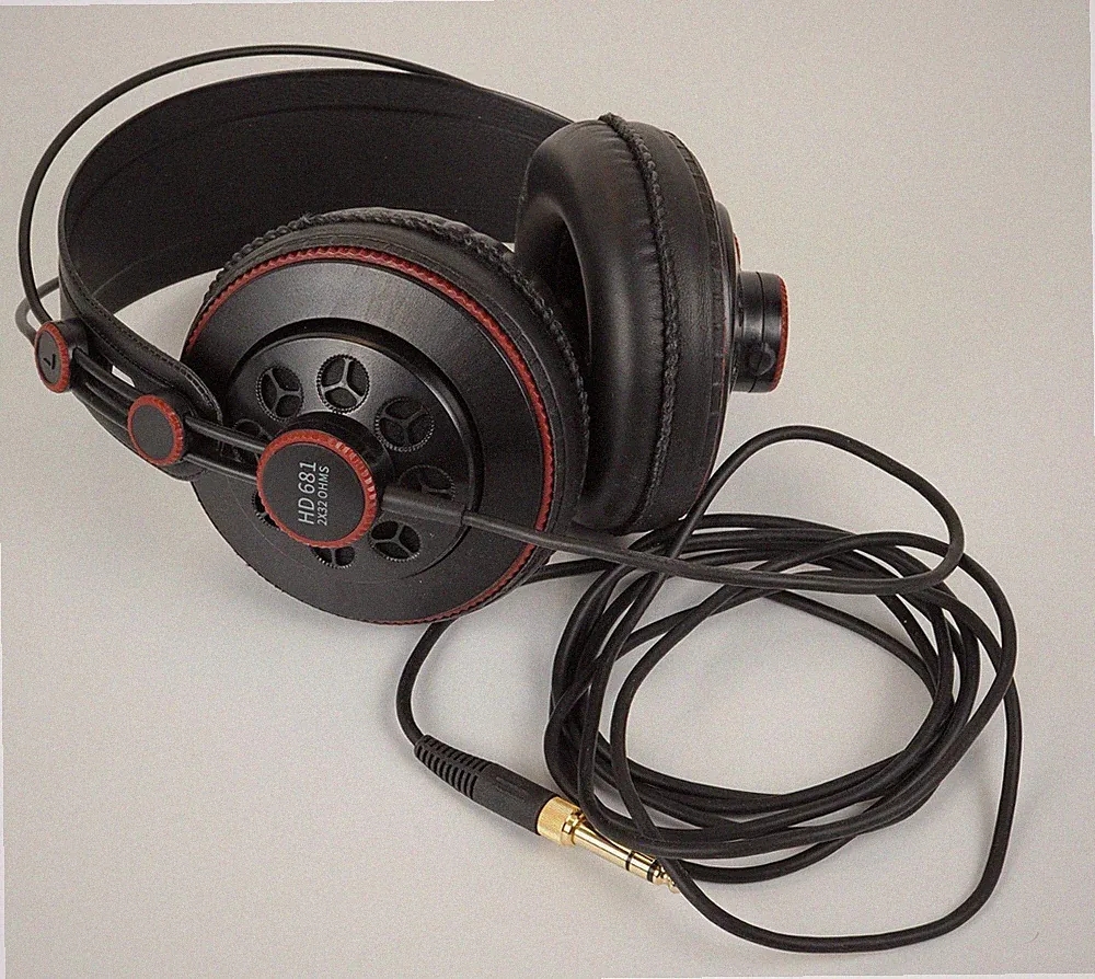Kopfhörer mit Kabel HD 681 , 32 Ohm
